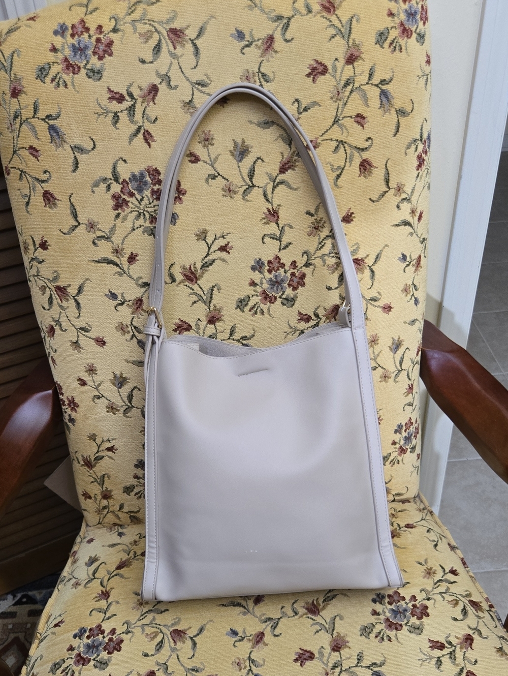 Antik Kraft Pale Taupe Shoulder Bag